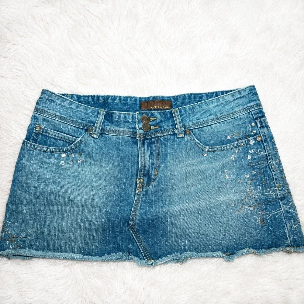 Y2K Embellished Denim Mini Skirt ✨
